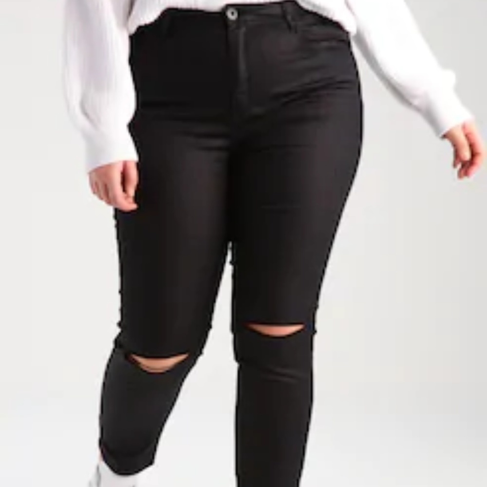 Glamorous Curve Black Distressed Skinny Je
